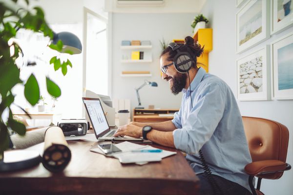8 Tips For Boosting Employee Productivity When Working From Home